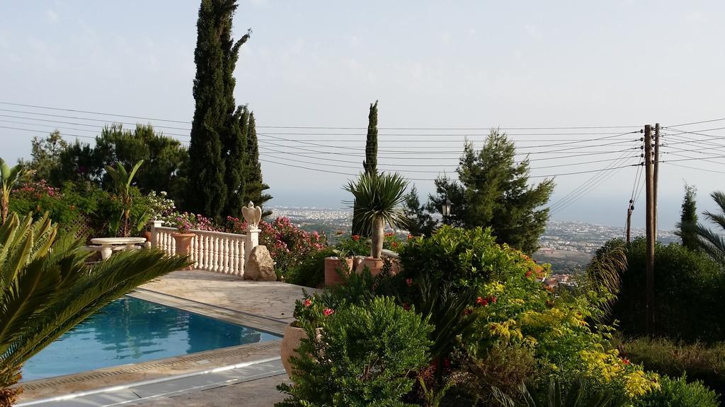 Garden Of Eden Villa Paphos Esterno foto